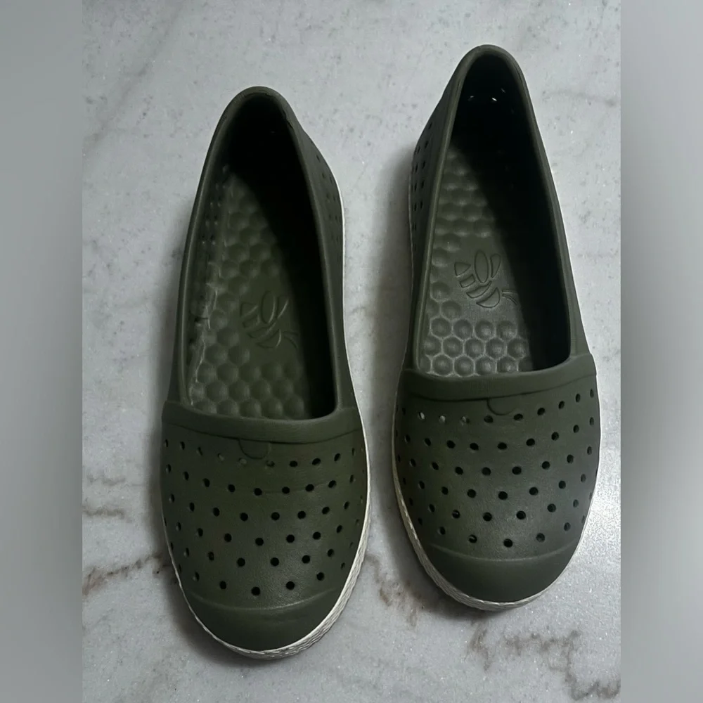 Joybees Women's Espadrille shoes in the Dusty Olive Size 8